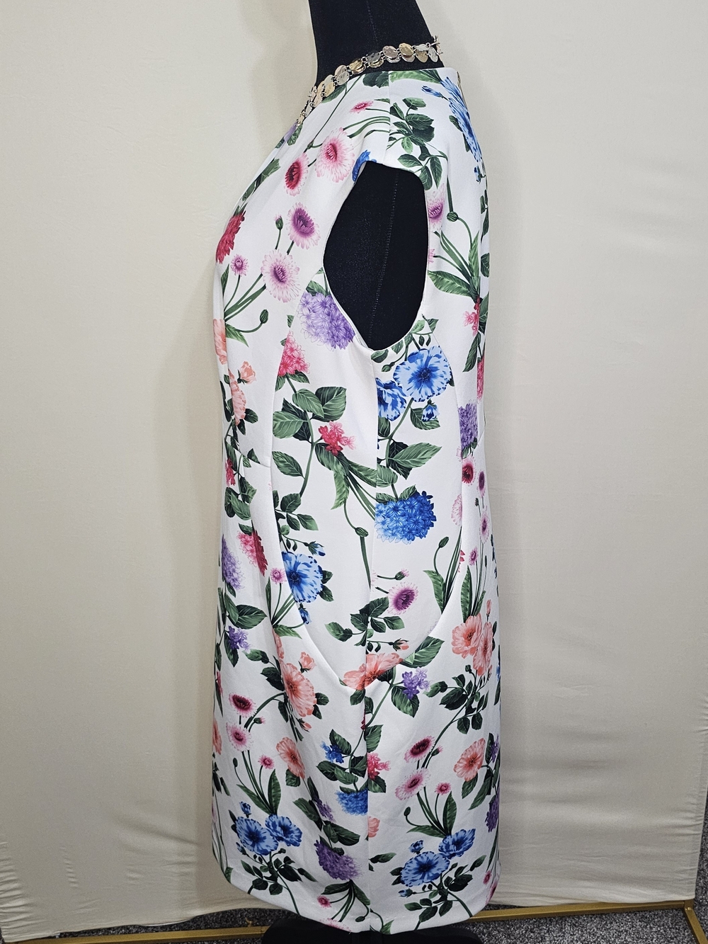 Calvin Klein Floral Hydrangea V-Neck Scuba Crepe Sheath Dress Sz 16W - Picture 3 of 9